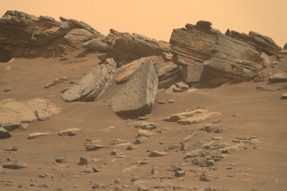 Why scientists really, really want to know if there was ever life on Mars
